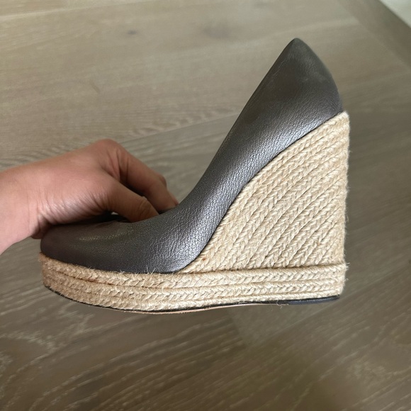 Salvatore Ferragamo Gray Leather Heels Platform - Picture 4 of 5